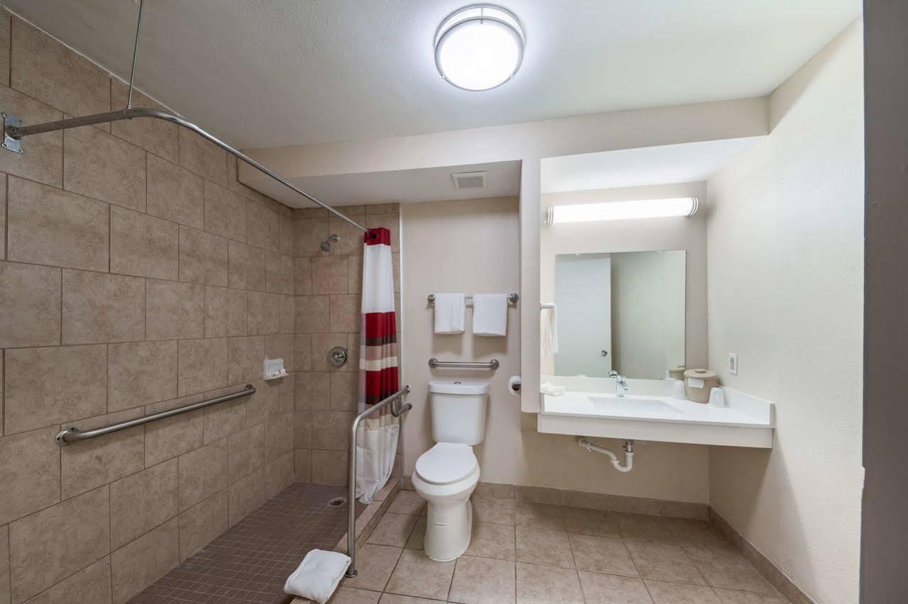 Motel 6 San Antonio Tx I 35 North Corridor Extérieur photo